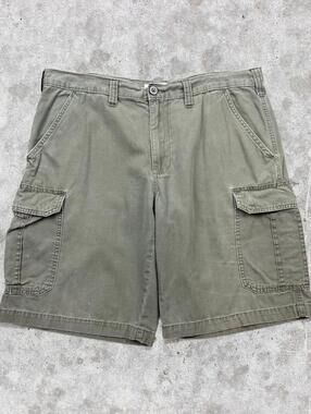 2000's Denver Hayes Olive Green Cargo Shorts